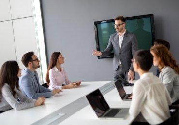 demo-attachment-885-business-young-people-meeting-conference-FYRX2NL